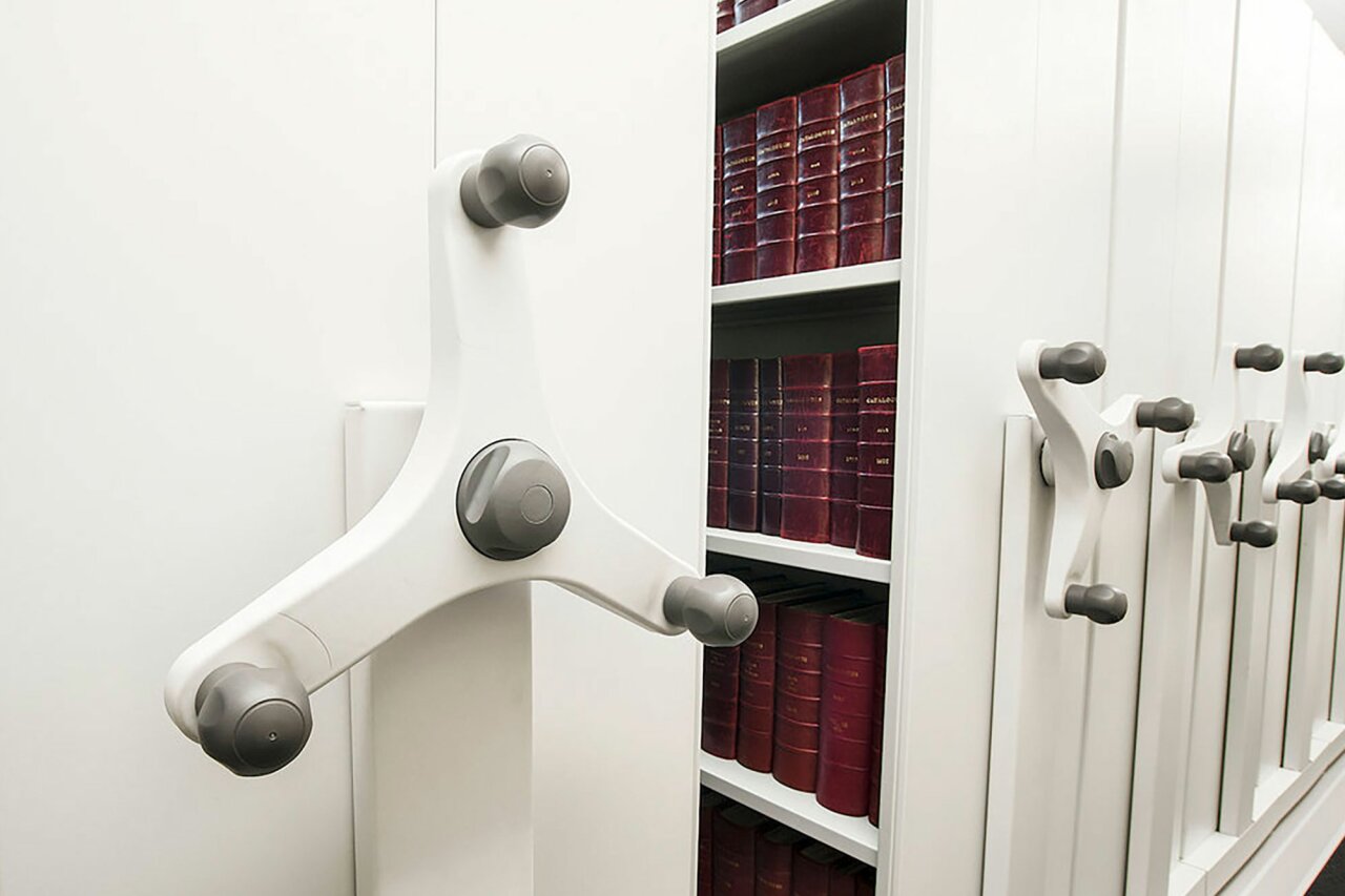 Mobile Shelving with manual handles - Oracle Storage.