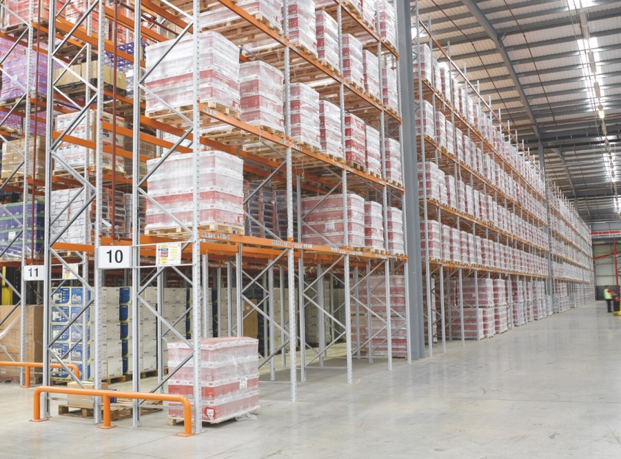 Wide Aisle Pallet Racking - warehouse.