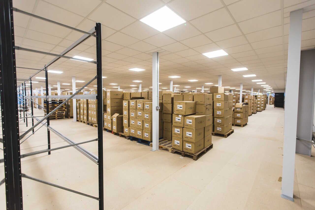 2 tier mezzanine floor - Bleckmann - Storage 1.