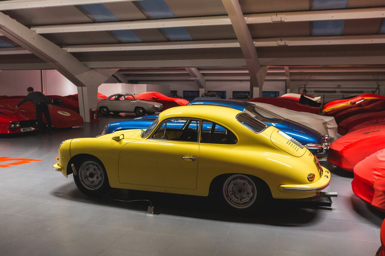 DK Engineering - Automotive mezzanine flooring - classic porsche.