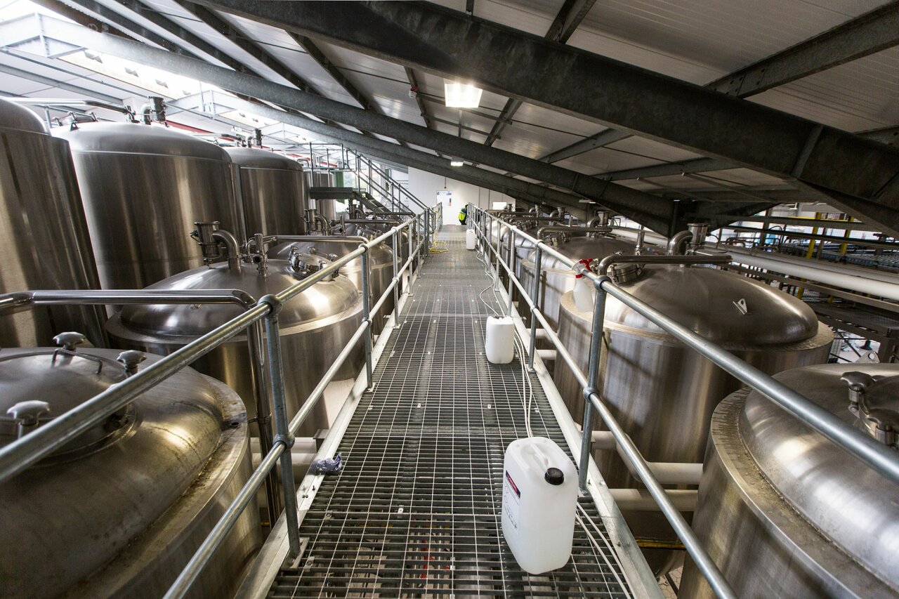 West Berkshire Brewery - mezzanine floors - walkway 2.